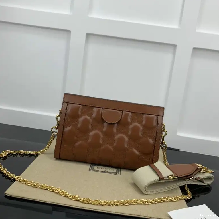 Fashionrepsfam ru 2208YA0024 Bag Gucci 0823